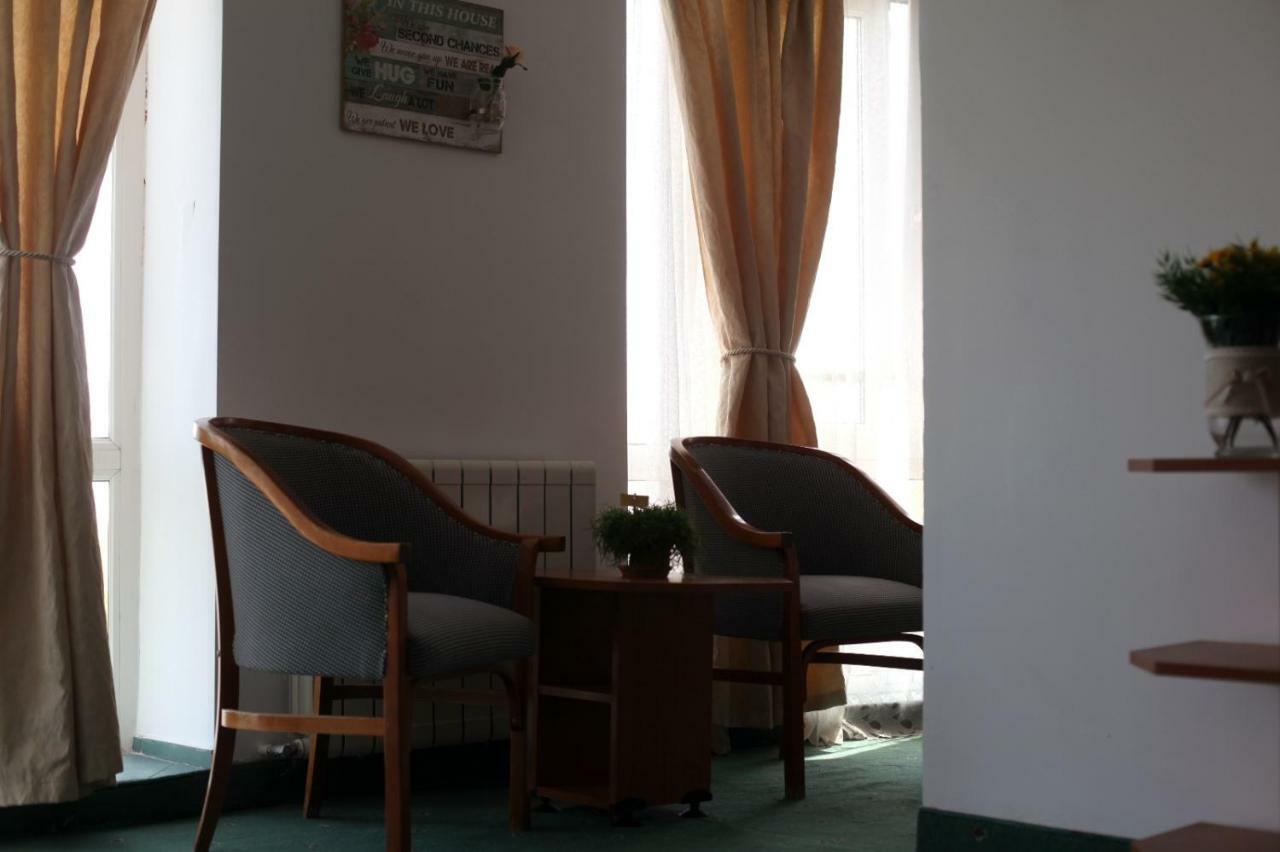 Jacob'S Hotell Constanţa Exteriör bild